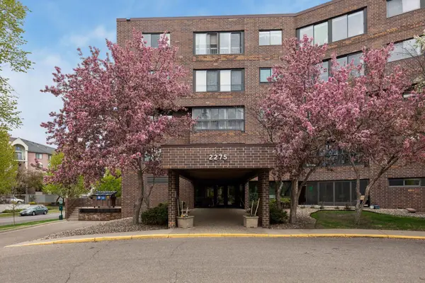 2275 Youngman Avenue #103W, Saint Paul, MN 55116