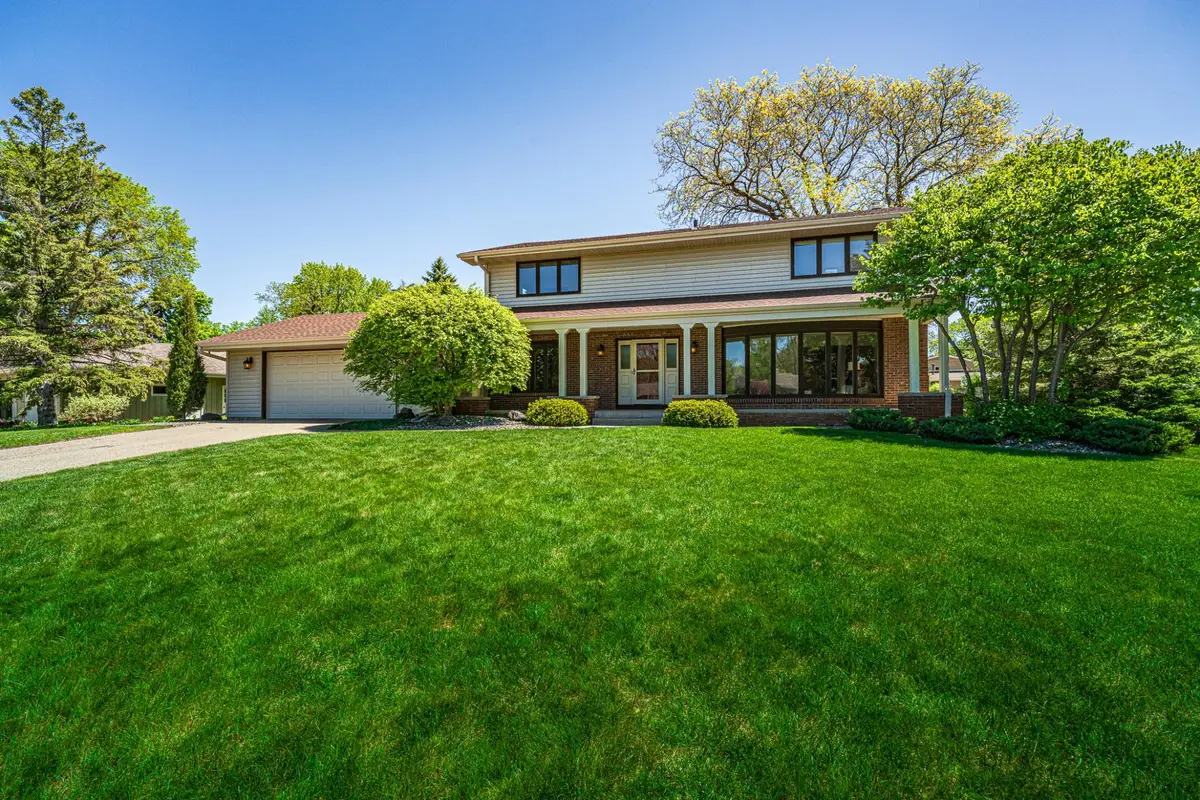 3052 Cherrywood Court, Eagan, MN 55121 - #1