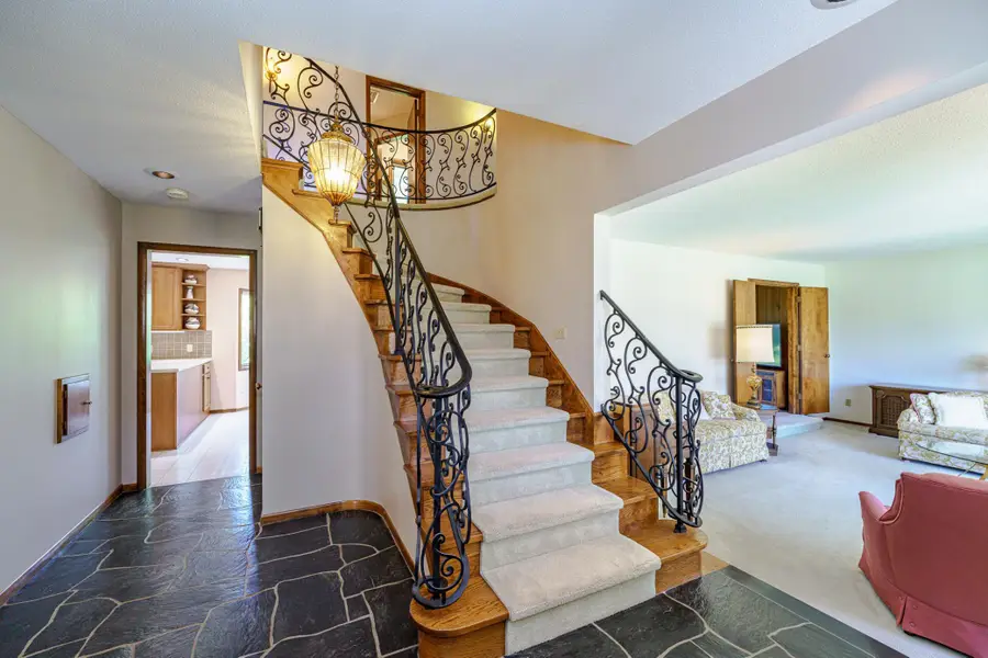 3052 Cherrywood Court, Eagan, MN 55121 - #3