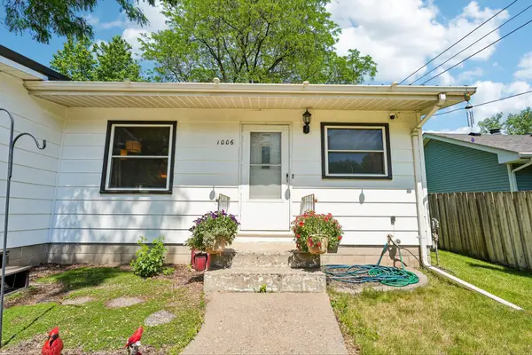 1006 Summit Avenue, South Saint Paul, MN 55075