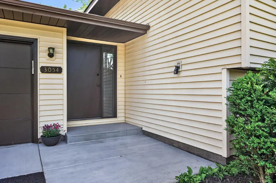 3054 Wilder Street N, Roseville, MN 55113 - #2