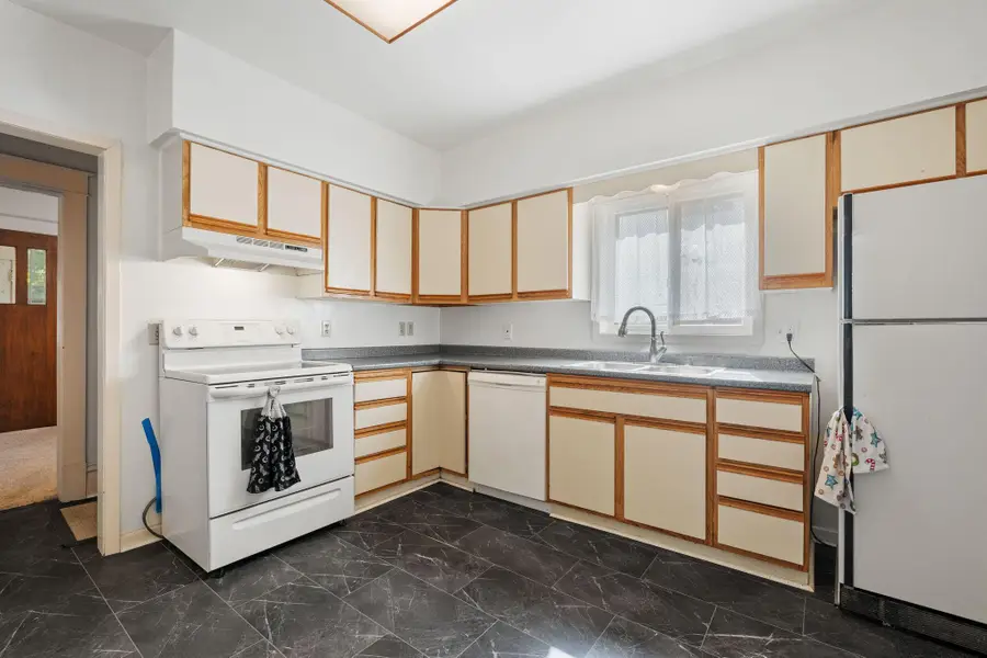 1227 Thomas Avenue, Saint Paul, MN 55104 - #3