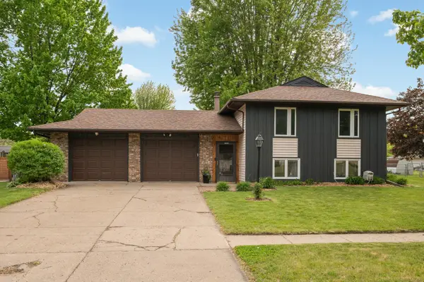 840 Cortland Drive, Apple Valley, MN 55124