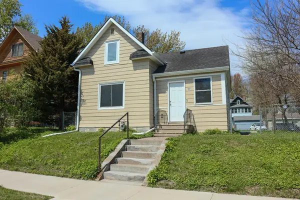 1021 Minnehaha Avenue E, Saint Paul, MN 55106