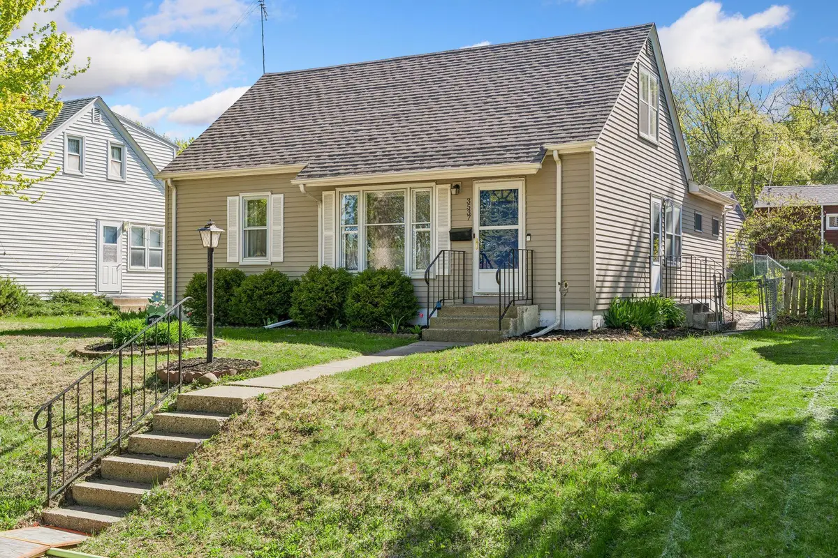 3537 Valley Street Ne, Minneapolis, MN 55418 - #1