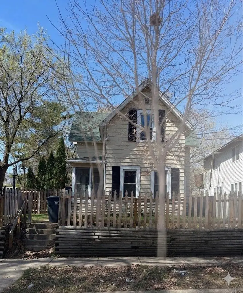 3611 Queen Avenue N, Minneapolis, MN 55412 - #1