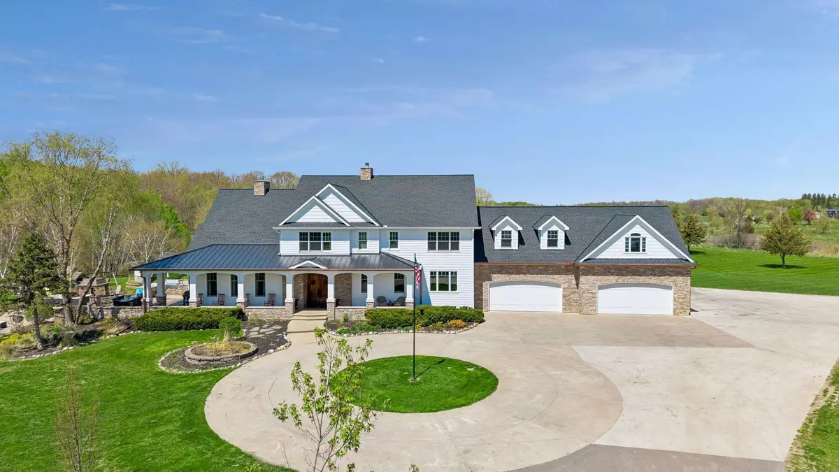 36738 Oriole Avenue, Lindstrom, MN 55045 - #1