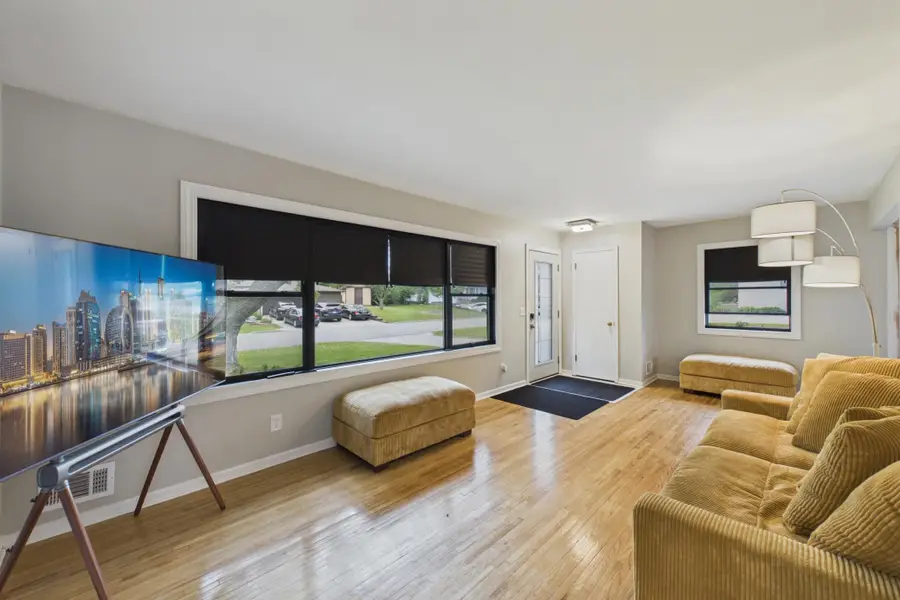 6924 Drew Avenue N, Brooklyn Center, MN 55429 - #3