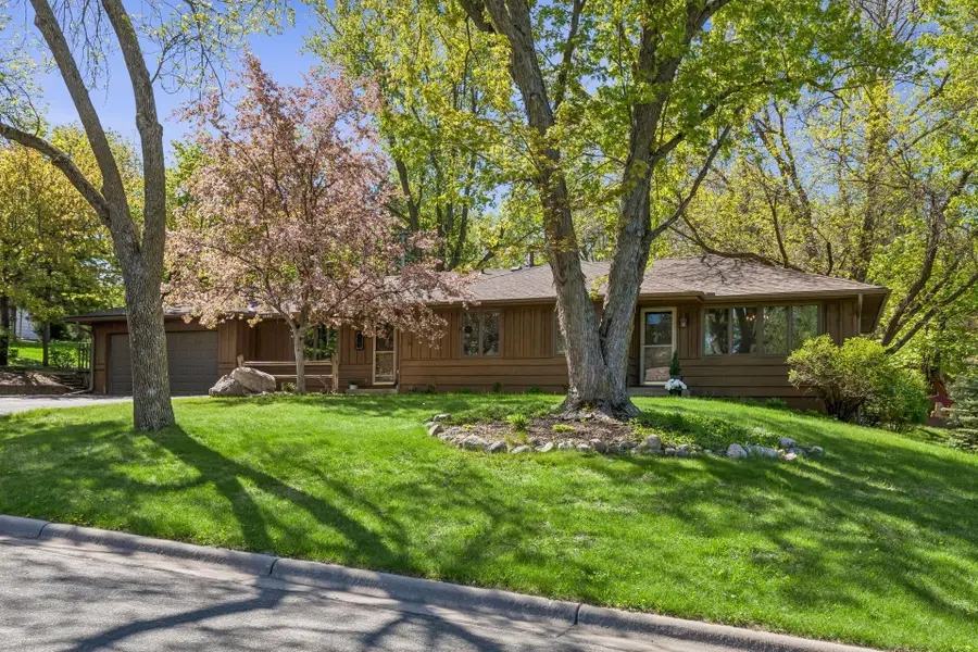 1105 Lakeview Drive, Burnsville, MN 55337 - #3