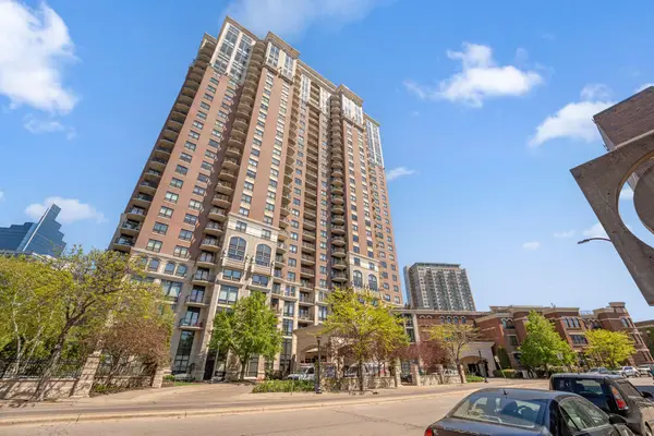 500 E Grant Street #1402, Minneapolis, MN 55404