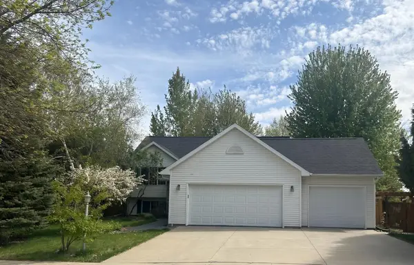 2516 Colleen Lane Ne, Rochester, MN 55906