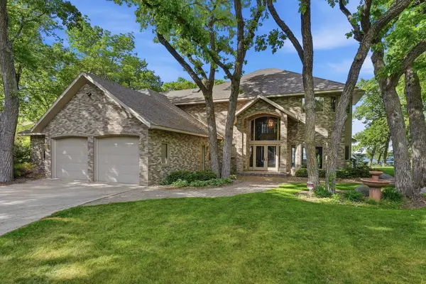 1703 S Le Homme Dieu Drive Ne, Alexandria, MN 56308