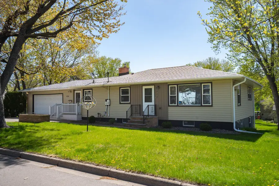 404 4th Street N, Sauk Rapids, MN 56379 - #2