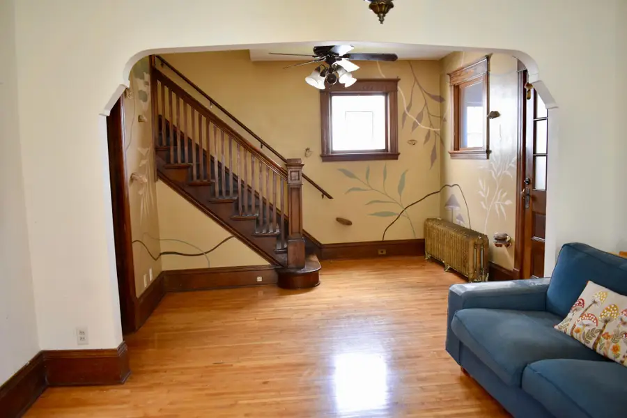 2215 Penn Avenue N, Minneapolis, MN 55411 - #2