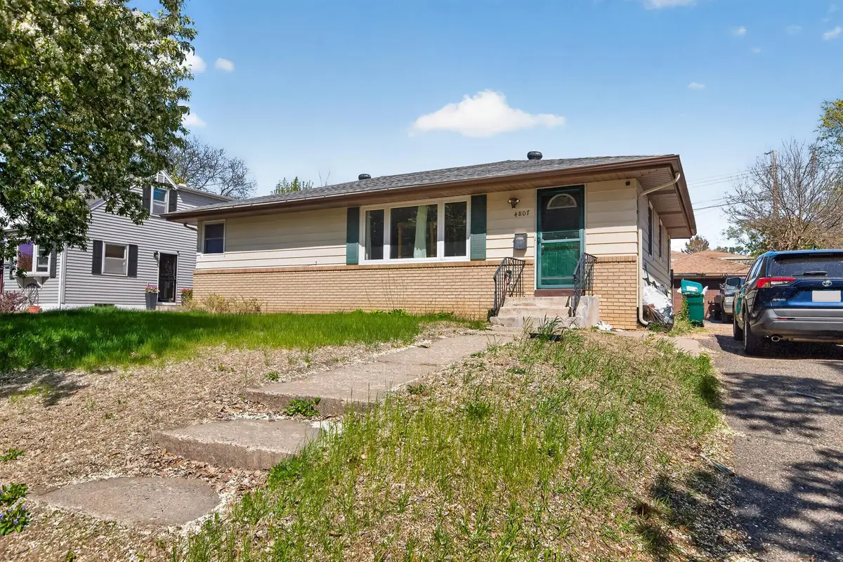 4807 Jefferson Street Ne, Columbia Heights, MN 55421 - #1