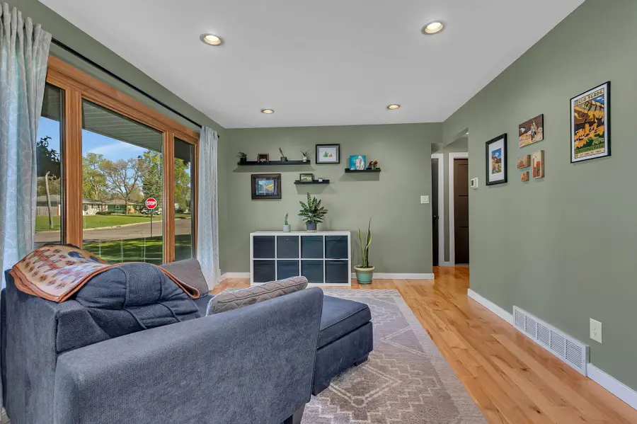2978 Pascal Street, Roseville, MN 55113 - #3