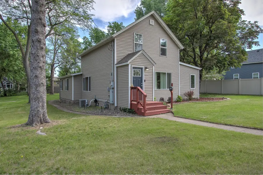 1414 Main Street Nw, Elk River, MN 55330 - #2