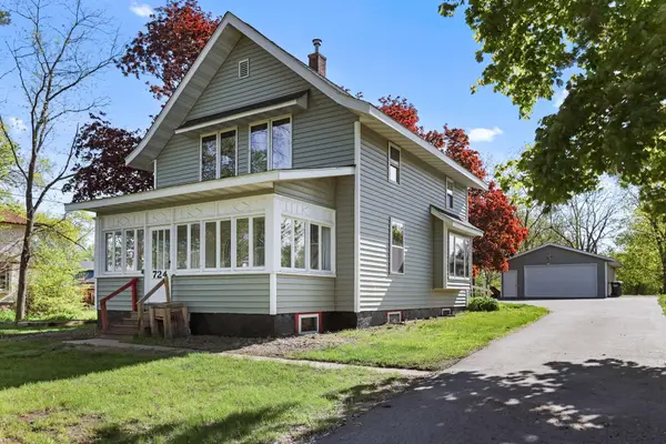 724 1st Street N, Waterville, MN 56096