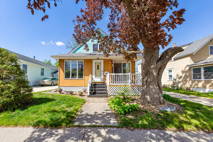 113 7th Avenue Ne, Waseca, MN 56093 - #3
