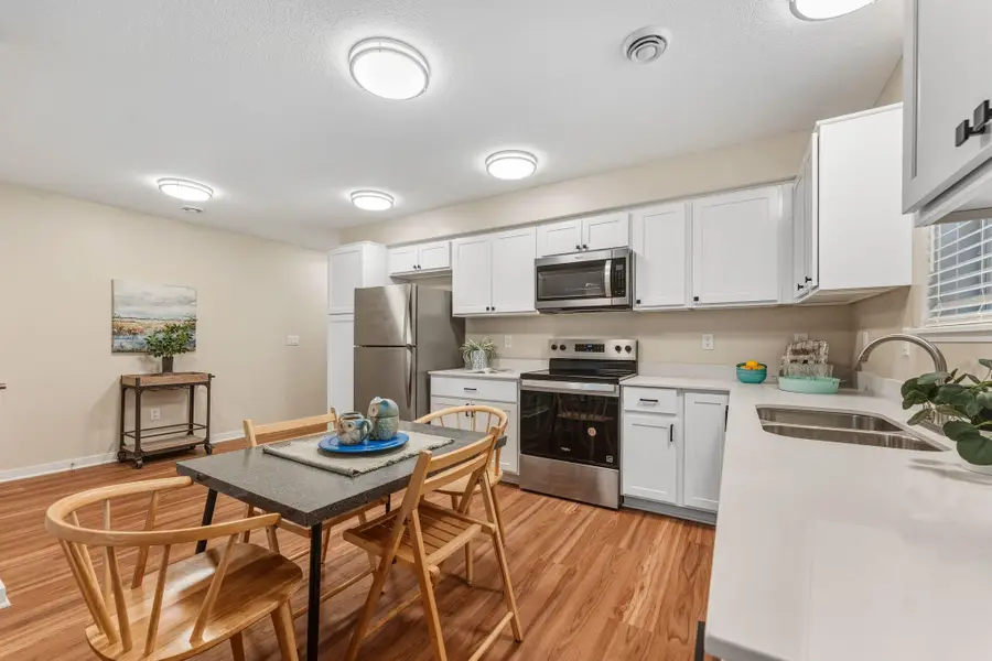1360 Winthrop Street N #2, Saint Paul, MN 55119 - #3