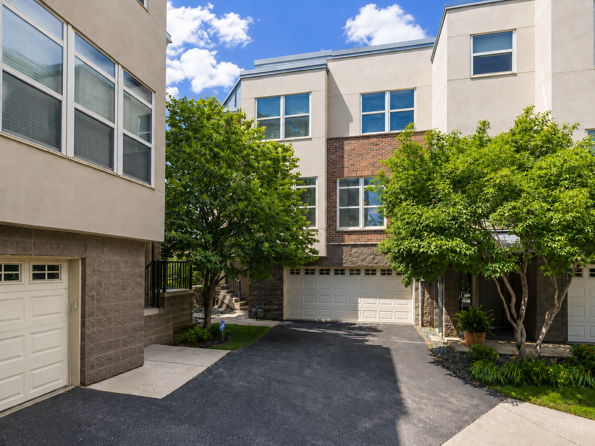 221 1st Avenue Ne #15, Minneapolis, MN 55413 - #1