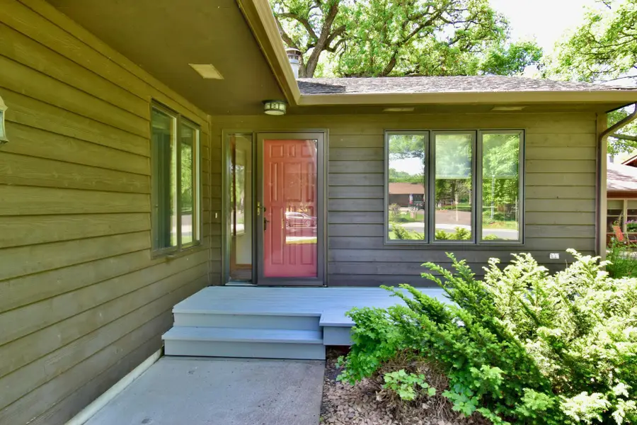 1252 Rolling Oaks Lane Nw, Hutchinson, MN 55350 - #2