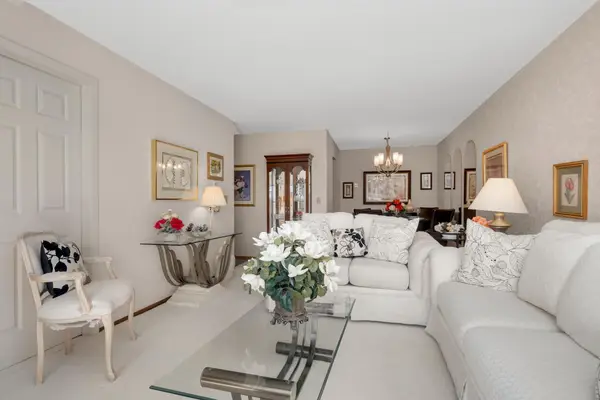 179 Little Canada Road E #327, Little Canada, MN 55117