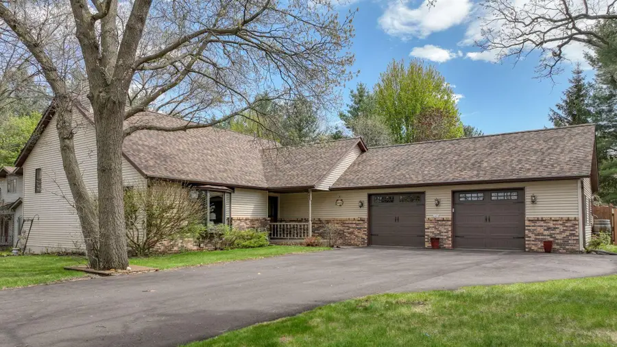 645 Farr Court, Eau Claire, WI 54701 - #2