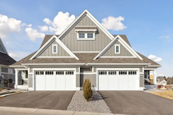 89 Spring Farm Road, North Oaks, MN 55127