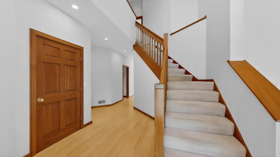 1052 Foxcroft Circle Sw, Rochester, MN 55902 - #3