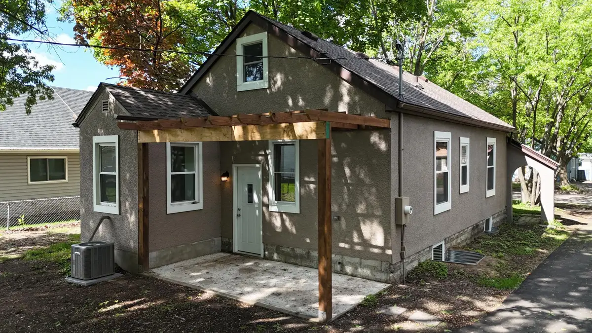 4158 Zane Avenue N, Robbinsdale, MN 55422 - #1