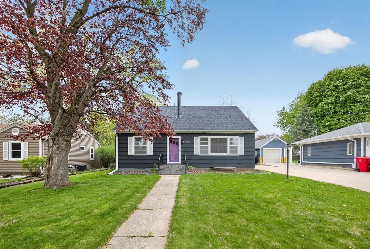 1211 9th Avenue Nw, Rochester, MN 55901 - #1