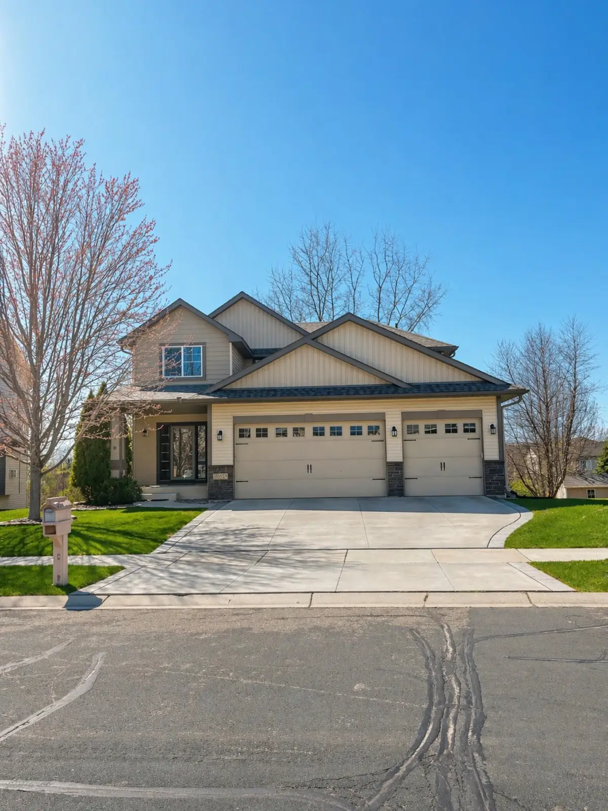 19823 Iberis Avenue, Lakeville, MN 55044 - #1