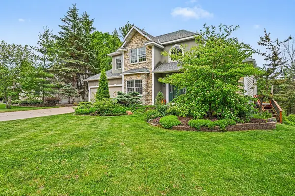 1452 Golf View Drive, River Falls, WI 54022
