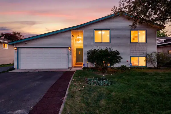 8441 Idaho Avenue N, Brooklyn Park, MN 55445
