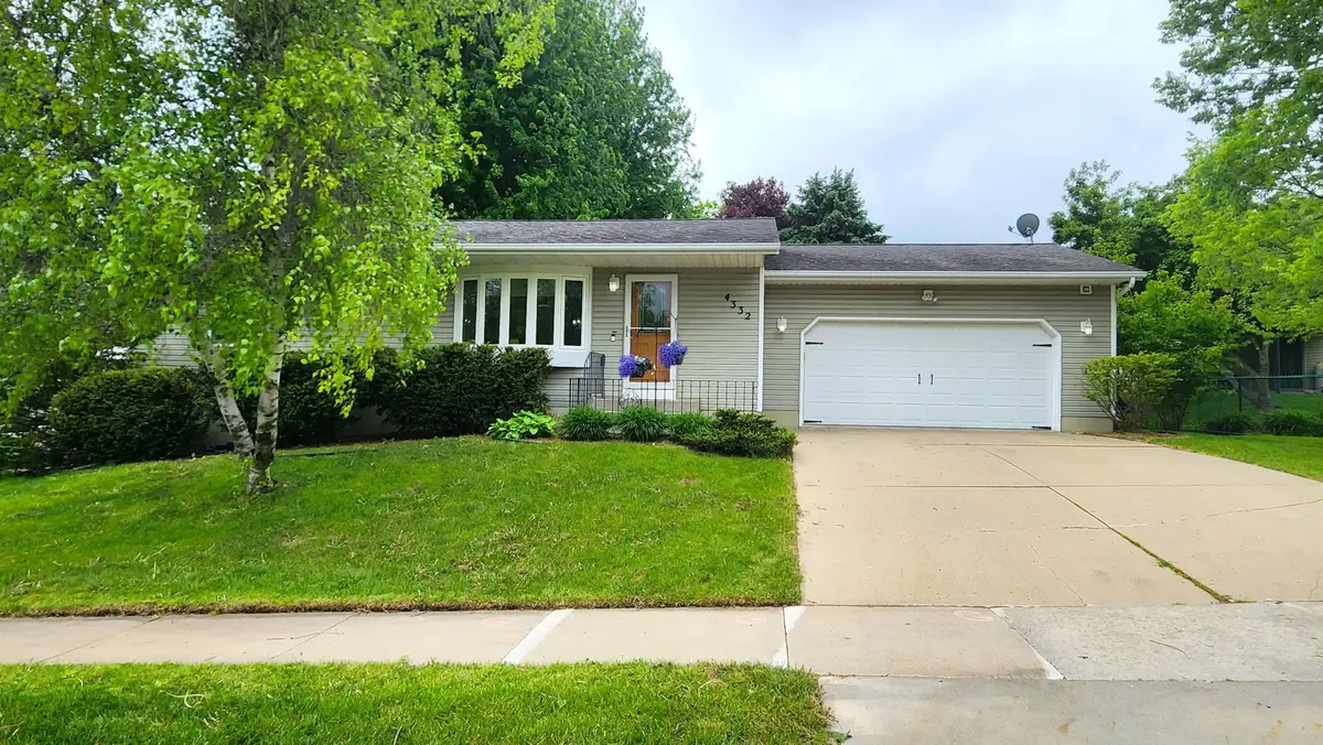 4332 Valley Drive Nw, Rochester, MN 55901 - #1