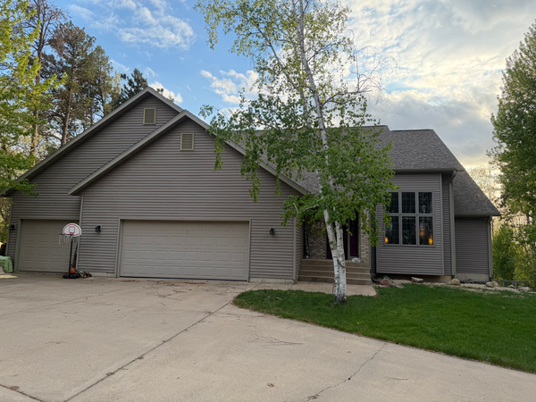 N1698 945th Street, Eau Claire, WI 54701