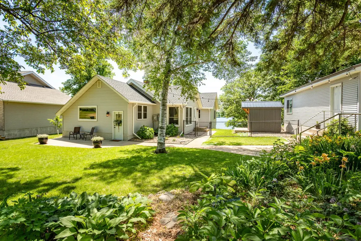 524 E Lake Cowdry Road Nw, Alexandria, MN 56308 - #1