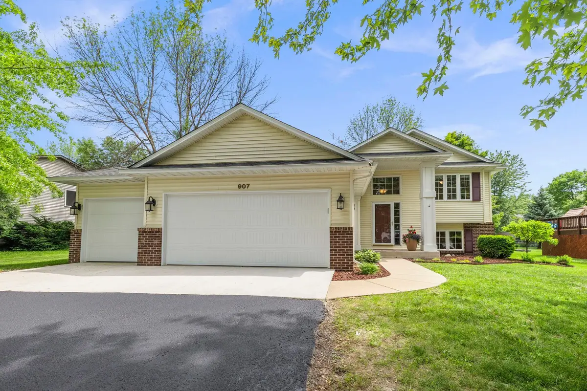 907 Deer Ridge Street Nw, Lonsdale, MN 55046 - #1