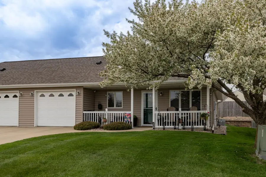 217 Clubhouse Drive Ne, Stewartville, MN 55976 - #2
