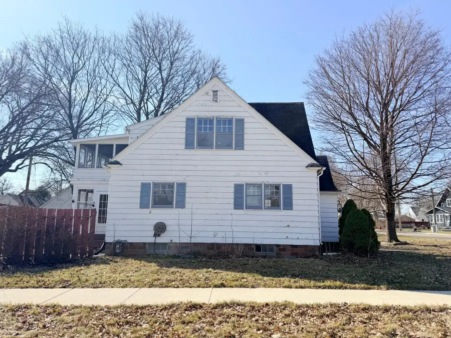 816 Clausen Avenue, Albert Lea, MN 56007 - #2