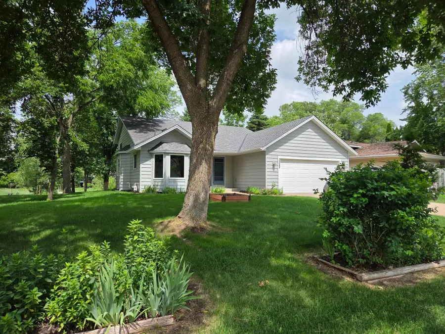 11249 Kentucky Avenue N, Champlin, MN 55316 - #2