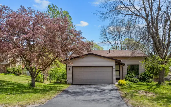 17468 Rustic Hills Drive, Eden Prairie, MN 55346