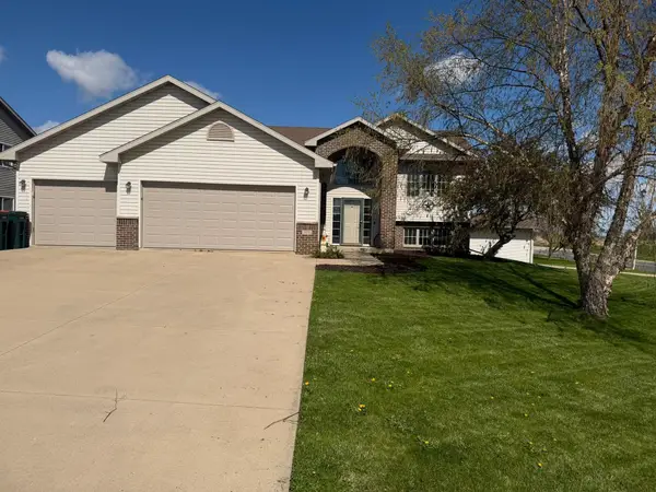 125 Sandstone Drive Nw, Eyota, MN 55934