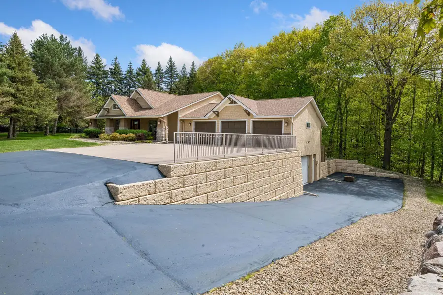 18677 Ponderosa Court, Eden Prairie, MN 55347 - #3