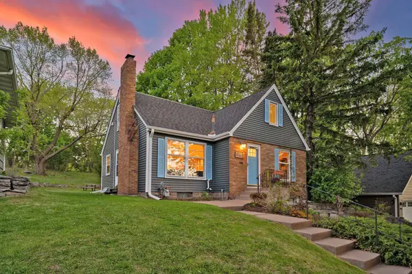 1890 Yorkshire Avenue, Saint Paul, MN 55116