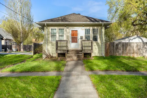 1010 11th Street S, Fargo, ND 58103