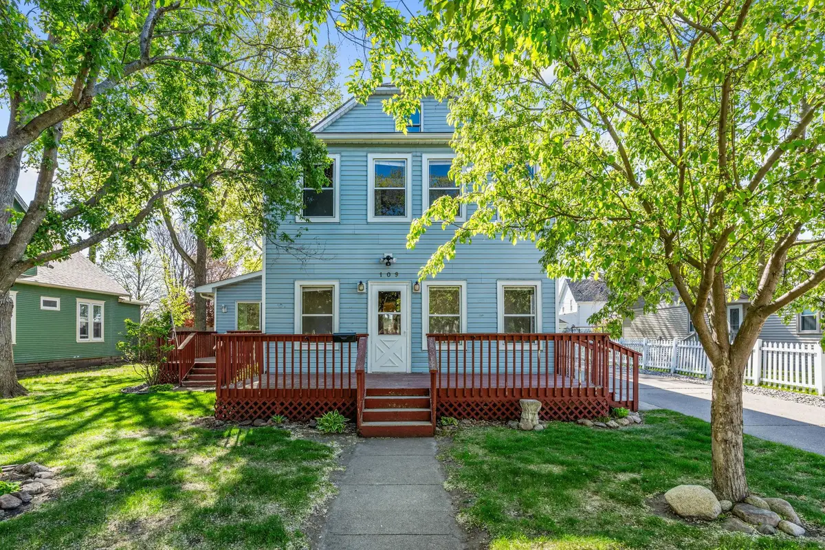 109 2nd Avenue Ne, Osseo, MN 55369 - #1