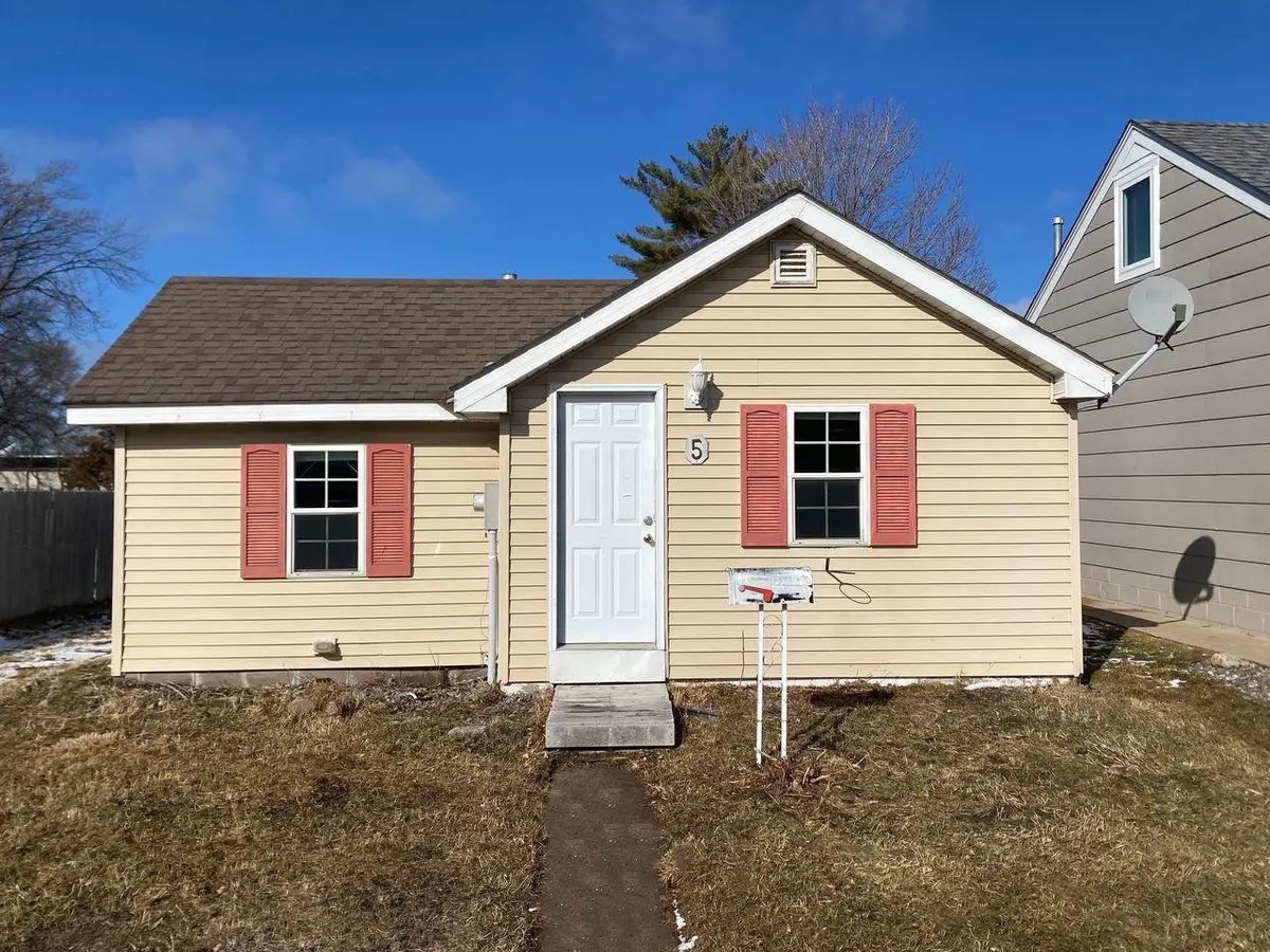 5 8th Street Nw, Buffalo, MN 55313 - #1