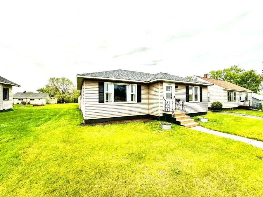 122 Sinclair Lewis Avenue, Sauk Centre, MN 56378 - #2